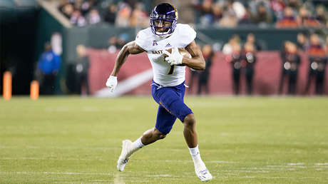 ¿Fallo en Matrix? Un jugador de la NFL 'levita' en pleno partido y deja perpleja a la Red (VIDEO)