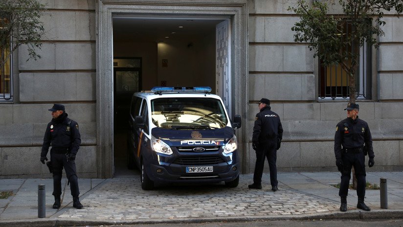 Cataluña: El Supremo mantiene en prisión a Junqueras, Forn y a los líderes de ANC y Ómnium