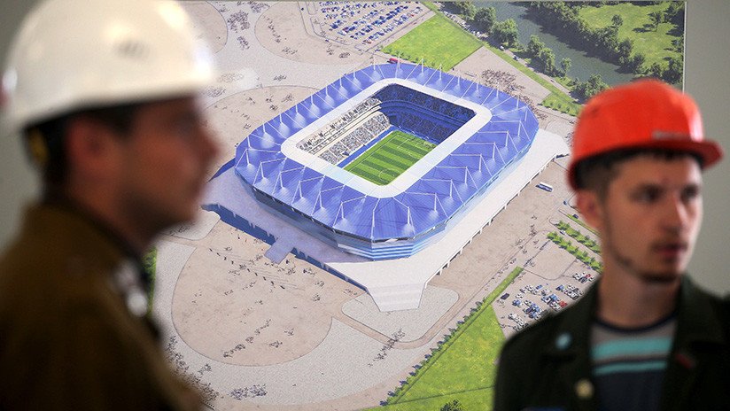 FOTO: Así se ve el estadio de Kaliningrado tras inaugurar su iluminación de cara a Rusia 2018