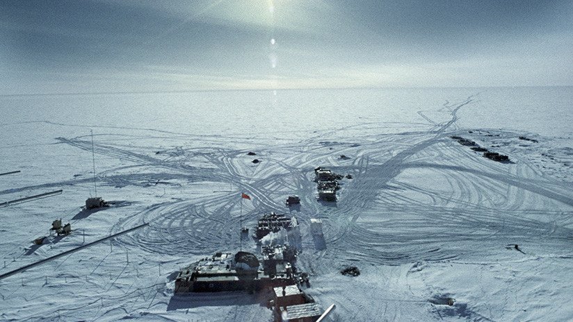 ¿Qué secretos esconde el mayor lago de la Antártida?