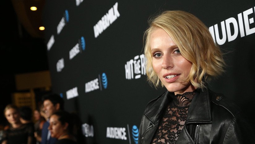 Amputarán la segunda pierna a una modelo que se infectó con un tampón