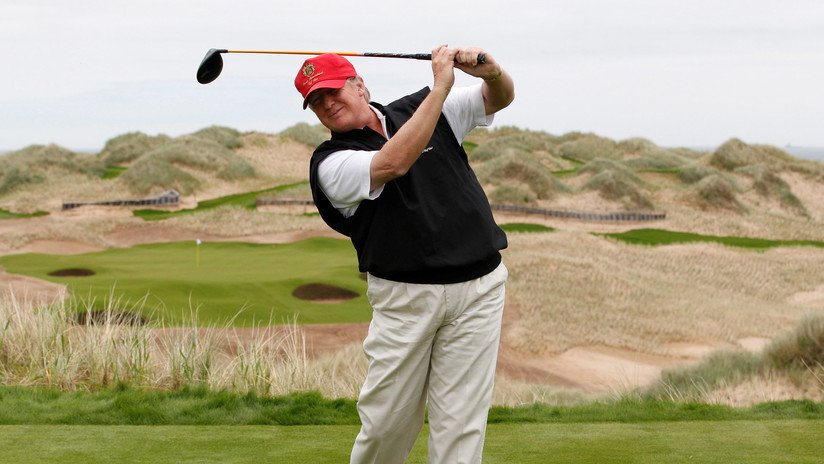 La web de Donald Trump contiene un bizarro mensaje escondido