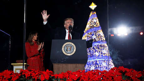 Trump no consigue atraer multitudes a la iluminación del Árbol Nacional