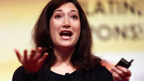 "Me siento asqueada y rebajada": La hermana de Mark Zuckerberg denuncia acoso sexual en pleno vuelo