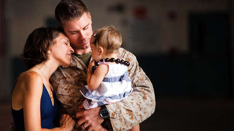 Senador republicano: "Llegó la hora de que EE.UU. traiga de vuelta a sus civiles de Corea del Sur"