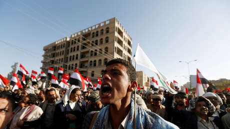 Los rebeldes hutíes amenazan con atacar cualquier país de la coalición liderada por Arabia Saudita