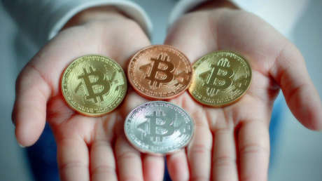 El bitcóin sobrepasa los 12.300 dólares