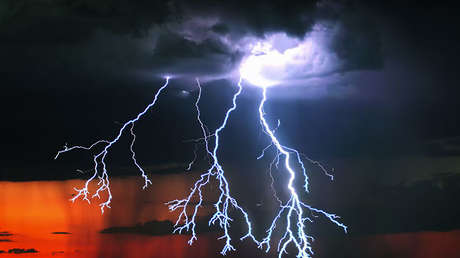 Cazador de tormentas: Así se ven los relámpagos en súper alta definición y a cámara lenta (VIDEO)