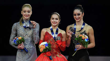 La patinadora rusa Alina Zaguítova se lleva el oro en la final del Grand Prix en Japón (VIDEO)