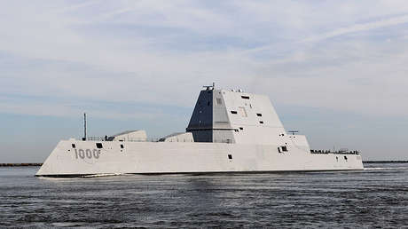 El nuevo destructor furtivo de EE.UU. sufre un fallo técnico el segundo día de pruebas