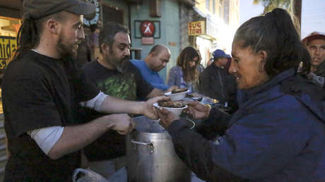 El proyecto anticapitalista 'Comida No Bombas': el derecho que tenemos todos a la alimentación