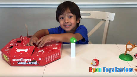 VIDEO: Un niño de 6 años gana millones de dólares por probar juguetes