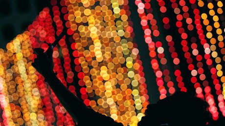 Una menor de EE.UU. envía un selfi explícito y la acusan de difundir pornografía infantil