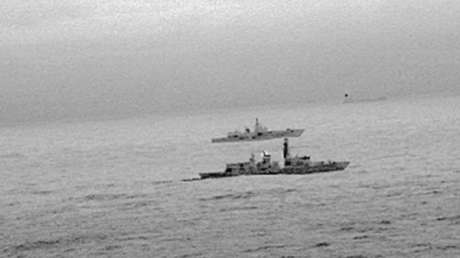 FOTO: La Marina británica sigue a una fragata de misiles rusa en el Mar del Norte