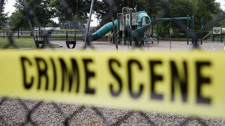 Padres advierten a su hija sobre las ideas neonazis de su novio y este les mata  