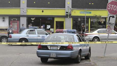 EE.UU.: Un coche embiste y hiere a varios peatones en Seattle