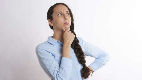 ¿Y usted de qué color ve este mueble? La imagen que enfrenta a la Red