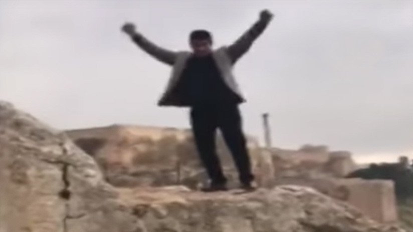 Muere tras caer al vacío mientras sus amigos lo filmaban el día de su cumpleaños (VIDEO)