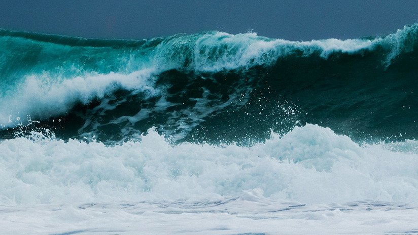 "Fue un infierno": Pasajeros graban el paso de un crucero por el 'ciclón bomba' (VIDEOS)