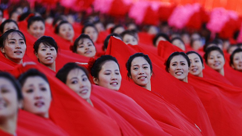 Un 'ejército de bellezas' norcoreano se prepara para invadir Corea del Sur