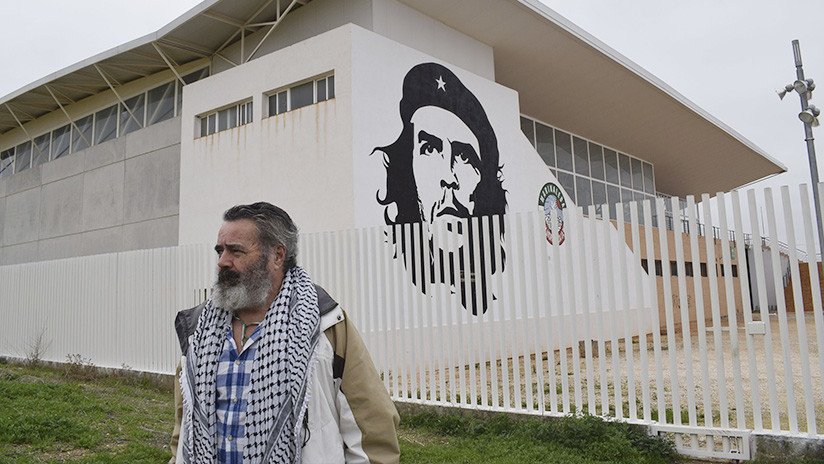 Alcalde del último pueblo comunista de Europa: "La OTAN es la mayor organización terrorista"