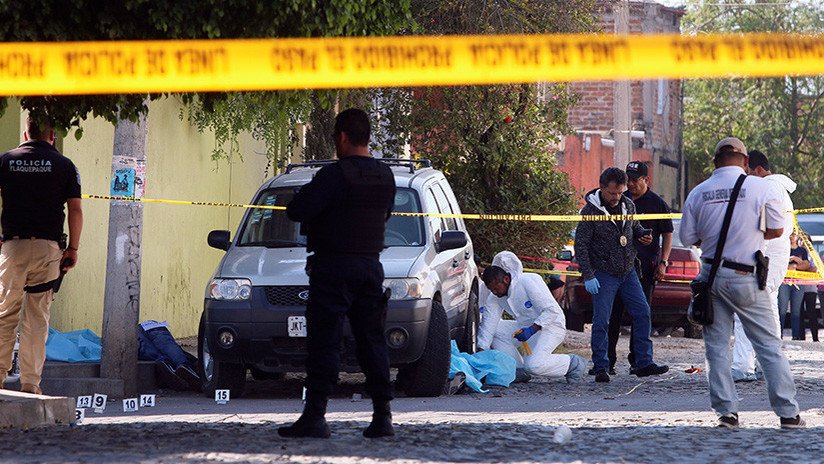 México: Ejecutan al padre, degüellan a la madre y dejan viva a su bebé 