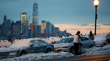 EE.UU.: Al menos un muerto en enorme choque múltiple bajo tormenta de nieve (FOTOS y VIDEO)