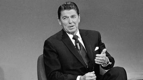 "Ahora tengo que aguantar un libro falso": Trump se queja de las 'fake news' y se compara con Reagan