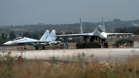 FOTO: Rusia difunde una nueva foto de los drones de los yihadistas que atacaron sus bases en Siria