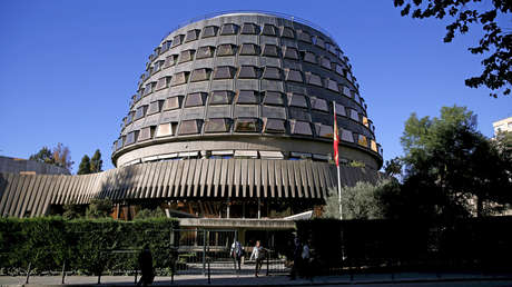 España: El Constitucional admite a trámite un recurso de Podemos contra el artículo 155 en Cataluña