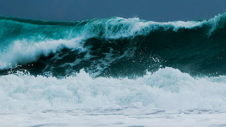 "Fue un infierno": Pasajeros graban el paso de un crucero por el 'ciclón bomba' (VIDEOS)