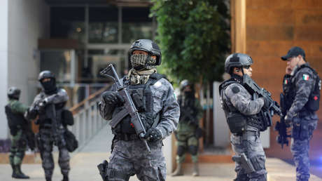 Bajos salarios, falta de capacitación y corrupción en las corporaciones policiacas de México