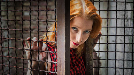 Bellas y peligrosas: Esta cuenta de Twitter muestra a las criminales más atractivas (FOTOS)