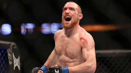 El luchador 'Bam Bam' se retira del deporte tras perder una pelea en Rusia