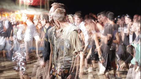 Unos científicos demuestran que la sociabilidad mata 