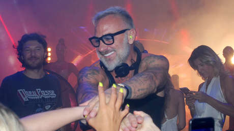 Más de 5,2 millones de vistas: Gianluca Vacchi desconcierta Instagram bailando con el animal erróneo