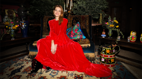 'LoveCoins': una supermodelo rusa pone en circulación una criptomoneda para causas benéficas