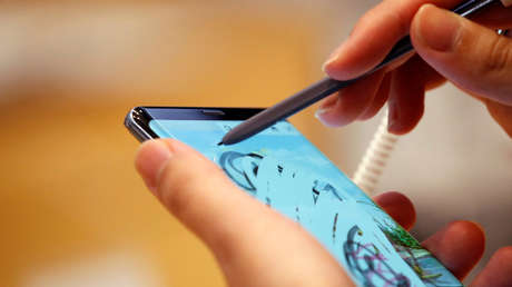 Así es el 'asesino' del iPhone X, desarrollado por Samsung (y todo gracias a dos agujeros)