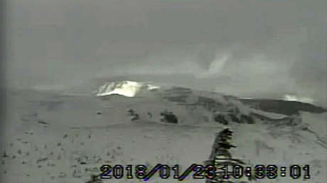 Una erupción volcánica deja al menos 15 heridos en Japón