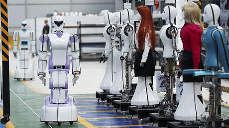 La inteligencia artificial puede reemplazar a la mujer en el mundo laboral