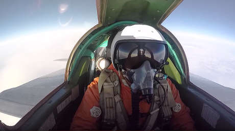 VIDEO: Interceptores MiG-31 surcan la estratósfera en un 'combate' supersónico