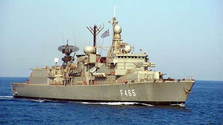 La Iglesia serbia condecora a un griego que rechazó participar en el ataque de la OTAN a Yugoslavia