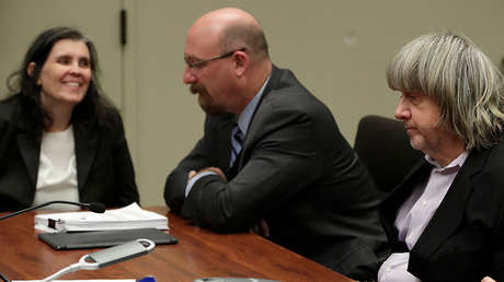 "Heces y olor terrible": El espantoso estado de la casa del matrimonio que torturó a sus 13 hijos