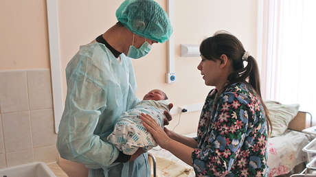 Nace en el sur de Rusia una bebé gigante de 6,3 kilos (FOTO)