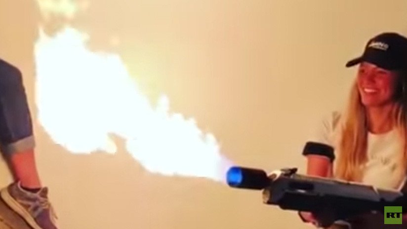 "No lanzallamas": Elon Musk renombra sus 'armas antizombis' por problemas con las aduanas