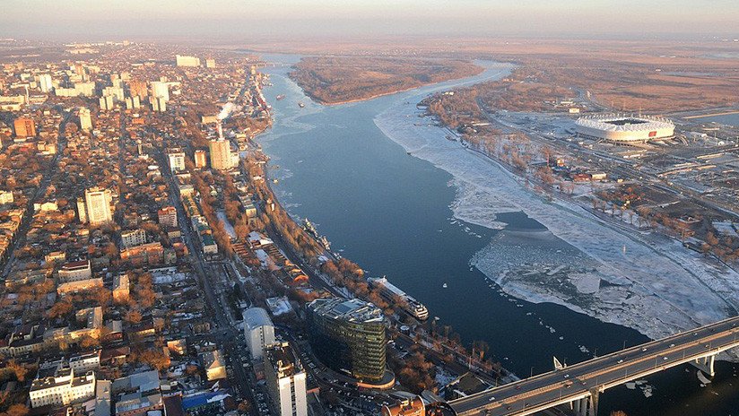 Putin sobrevuela en helicóptero las instalaciones del Mundial 2018 en la ciudad de Rostov del Don