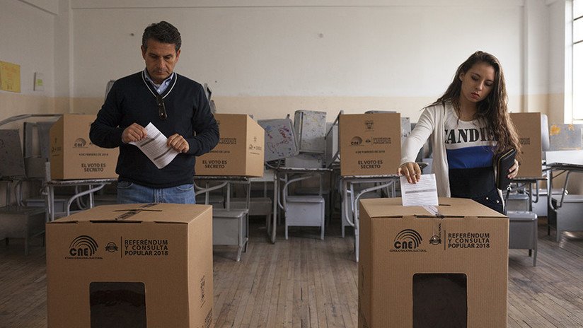 Ecuador dice 'Sí' a la consulta popular de Lenín Moreno