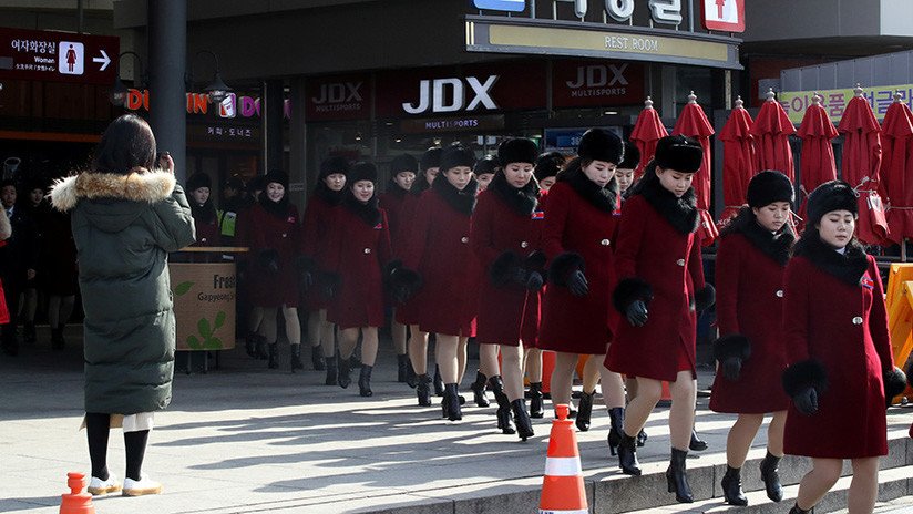 Escuadrón de belleza: Más de 200 animadoras norcoreanas llegan a Corea del Sur (VIDEO, FOTOS)