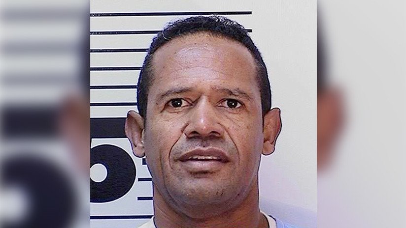 Un condenado a cadena perpetua se hace rico por ser "esclavo sexual" 