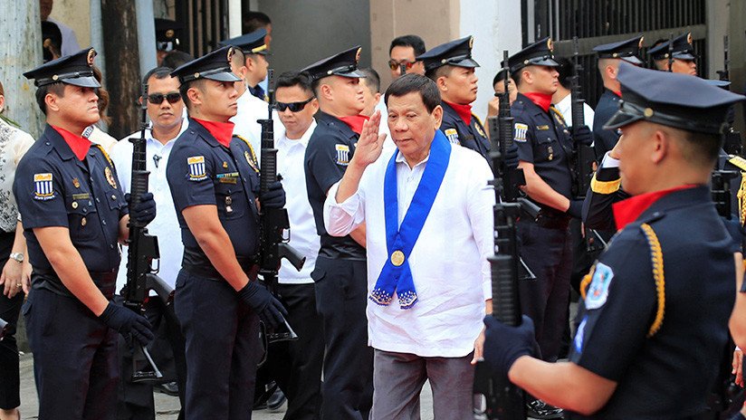 "Son más fáciles de matar que los pájaros": Duterte ofrece recompensas por asesinar rebeldes